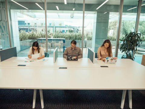 Coworking Space Knowledge Hub: Learn Workspace Trends, Productivity Insights & Expert Information