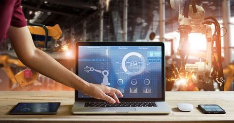 Manufacturing Software Explained: Explore ERP, MES, Planning, Automation & Data Management
